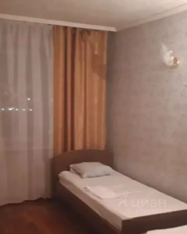 Комната Волгоградская область, Волгоград ул. Маршала Чуйкова, 73 (10.0 ... - Фото 1