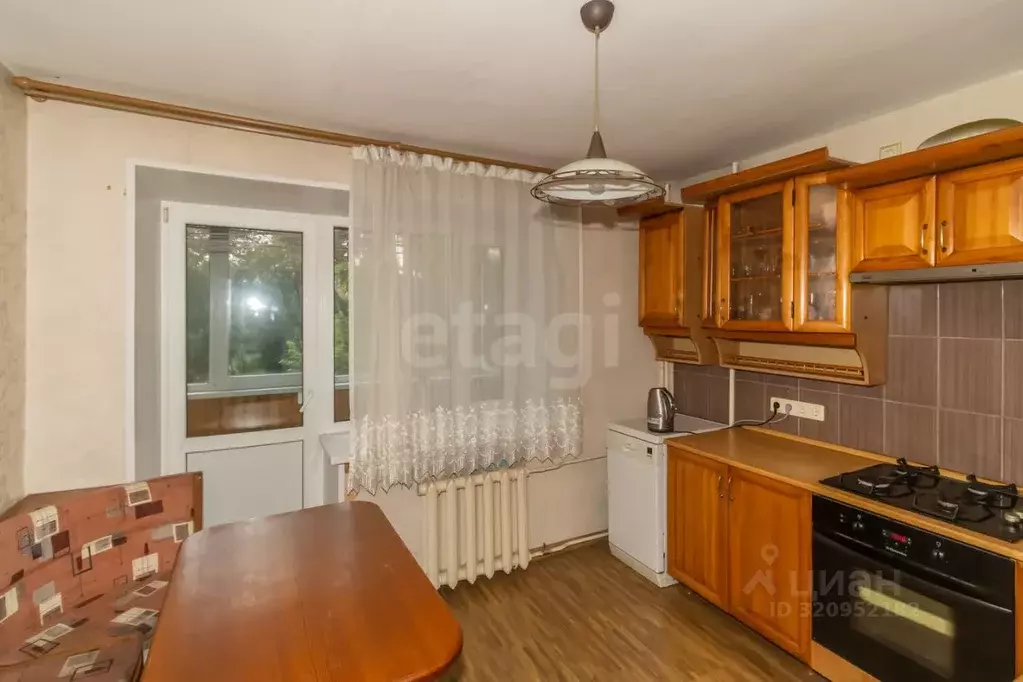 3-к кв. Челябинская область, Челябинск Российская ул., 8Б (83.0 м) - Фото 1