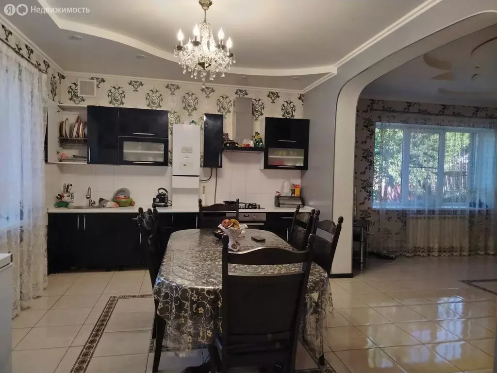 Дом в Ростовская область, Новочеркасск (200 м) - Фото 1