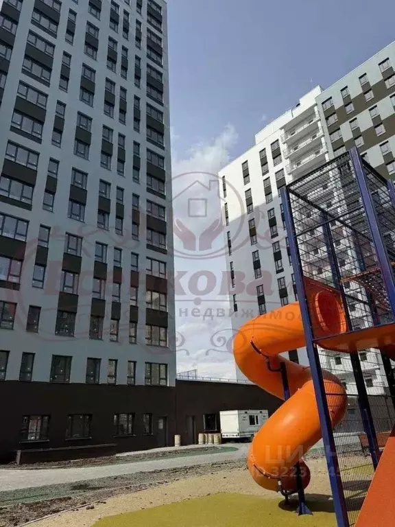 2-к кв. Курганская область, Курган Заозерный жилрайон, 1-й мкр, 22А ... - Фото 0