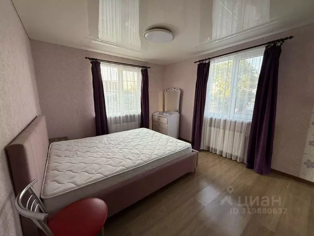 Дом в Крым, Симферополь ул. Краснознаменная (160 м) - Фото 0