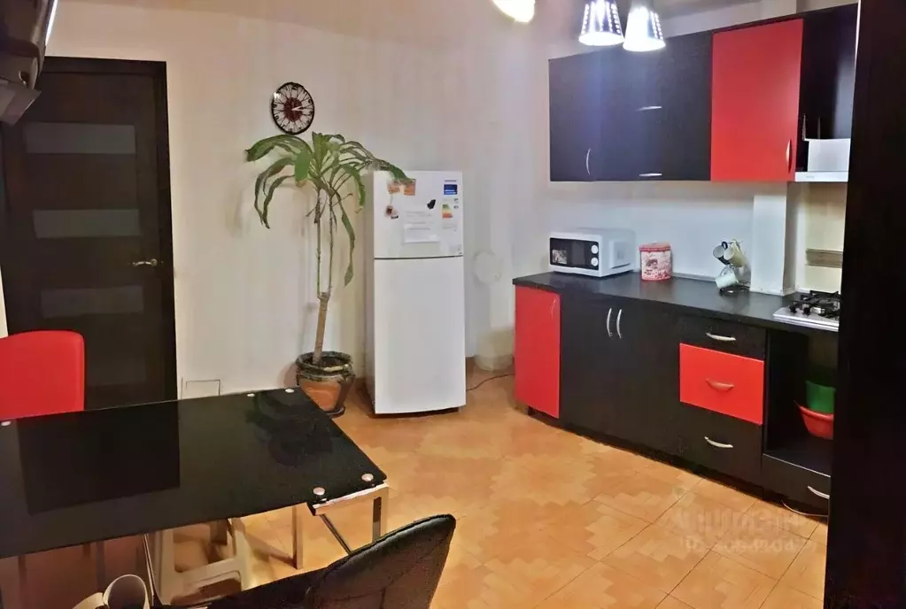 2-к кв. Крым, Ялта ул. Тренева, 3 (67.0 м) - Фото 1