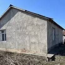 Дом в Крым, Черноморский район, с. Кировское ул. Гагарина (42 м) - Фото 1