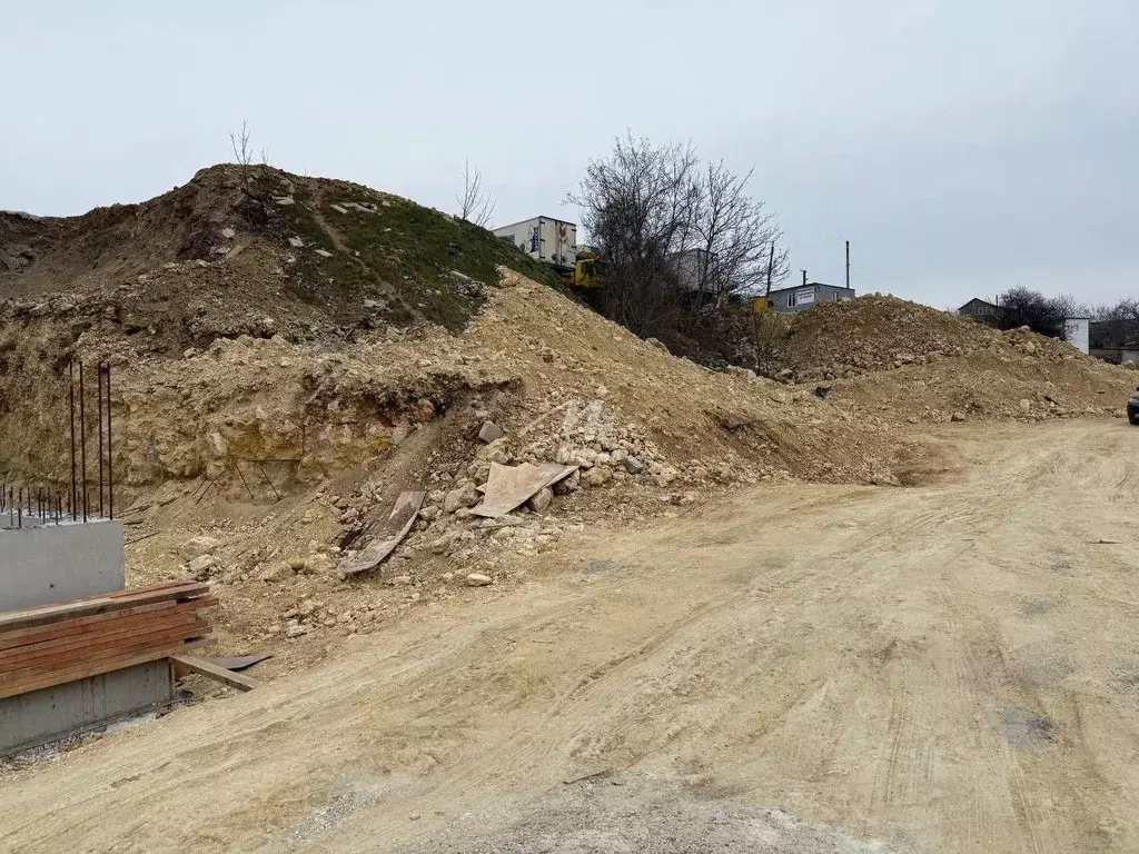 Участок в Севастополь ул. Редутная (10.0 сот.) - Фото 1
