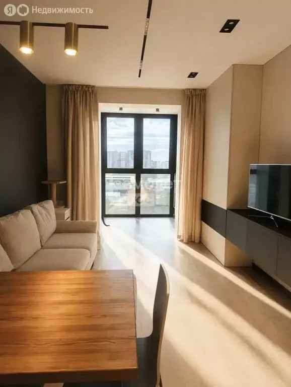 2-комнатная квартира: Красногорск, Заводская улица, 18к2 (50 м) - Фото 1