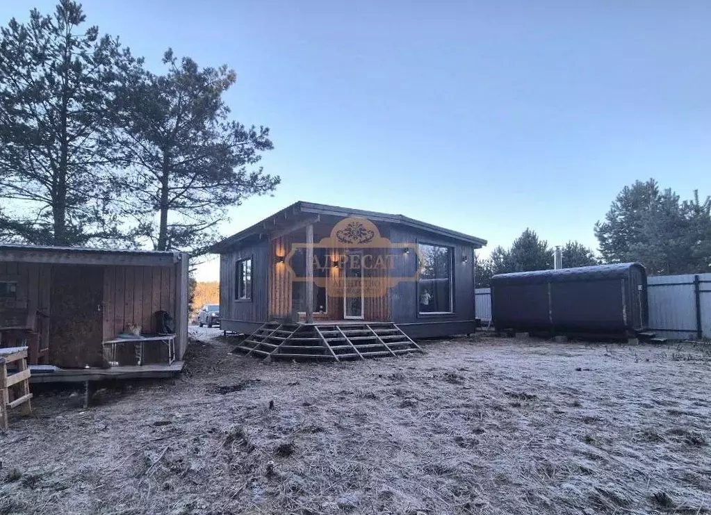 Дом в Ленинградская область, Лужский район, Володарское с/пос, Врево ... - Фото 1