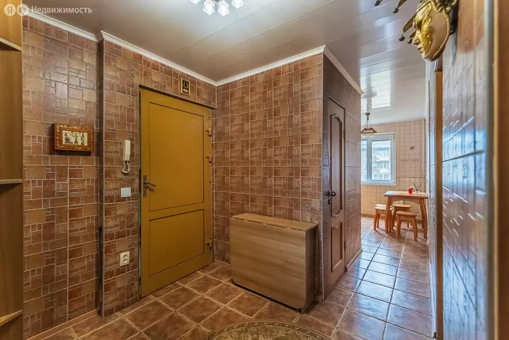 3-комнатная квартира: Барнаул, улица Малахова, 59 (61 м) - Фото 1