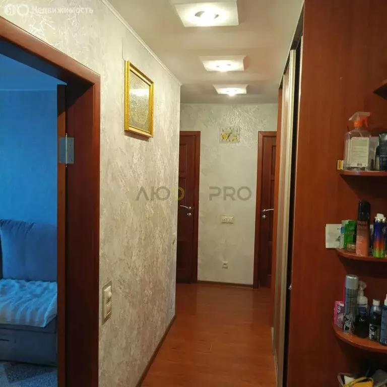 3-комнатная квартира: Зеленодольск, улица Ленина, 70 (65.8 м) - Фото 1