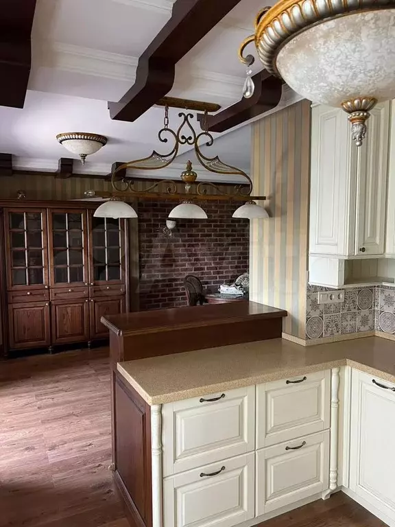 3-к. квартира, 100 м, 2/9 эт. - Фото 1