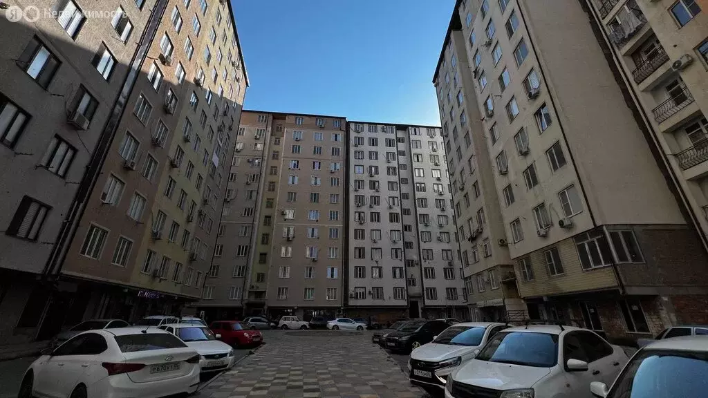 2-комнатная квартира: Махачкала, улица Эльзы Ибрагимовой, 5к8 (47.3 м) - Фото 1