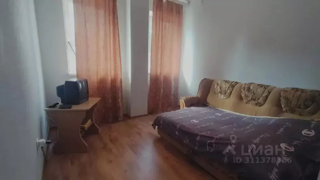 1-к кв. Краснодарский край, Крымск Полковая ул., 61 (35.0 м) - Фото 2