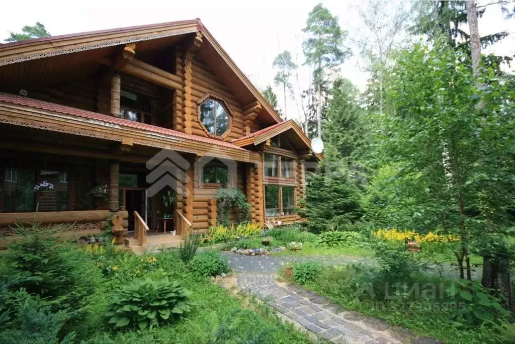 Коттедж в Московская область, Одинцовский городской округ, д. Жуковка, ... - Фото 2