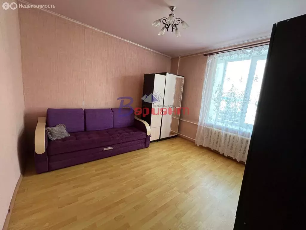 2-комнатная квартира: Чебаркуль, улица Ленина, 36 (50 м) - Фото 1