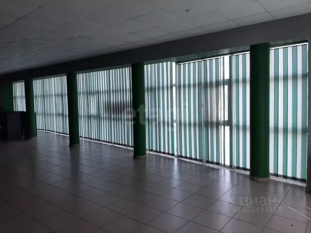 Торговая площадь в Северная Осетия, Владикавказ ул. Генерала Дзусова, ... - Фото 2