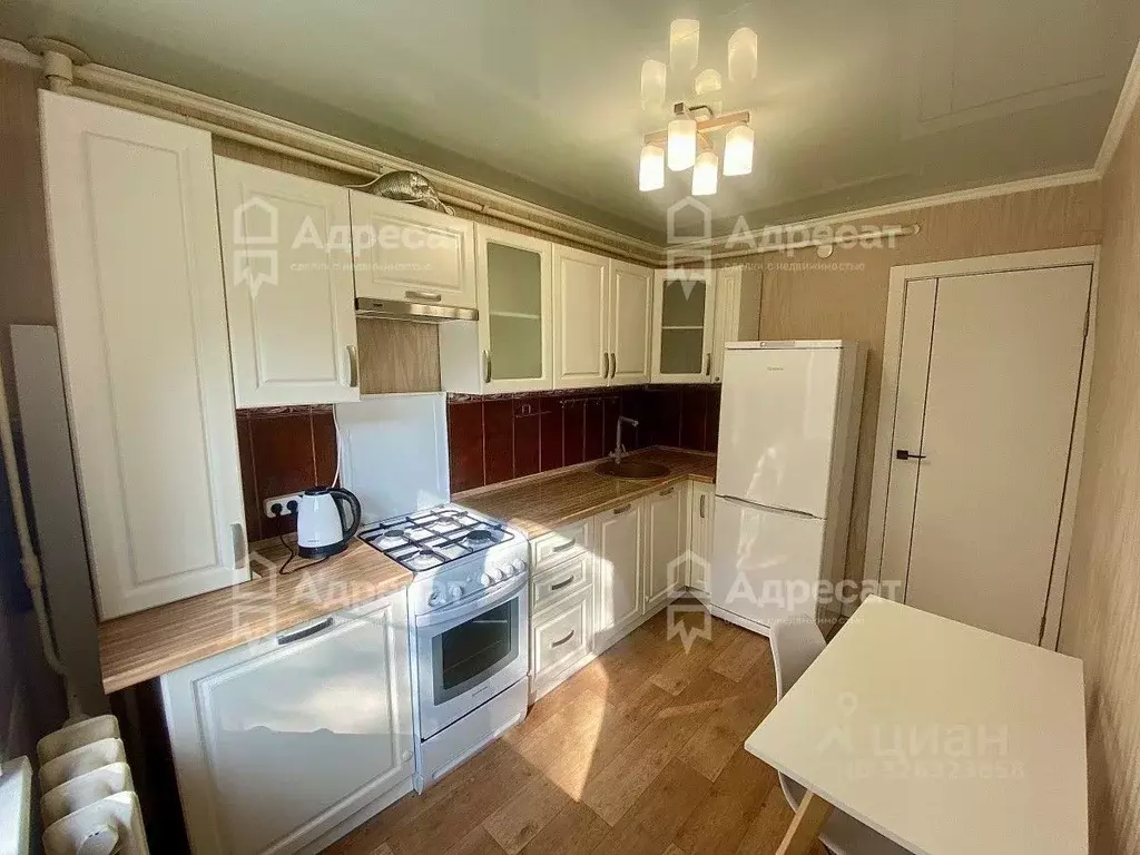 1-к кв. Волгоградская область, Волгоград пос. Ангарский, ул. Маршала ... - Фото 1