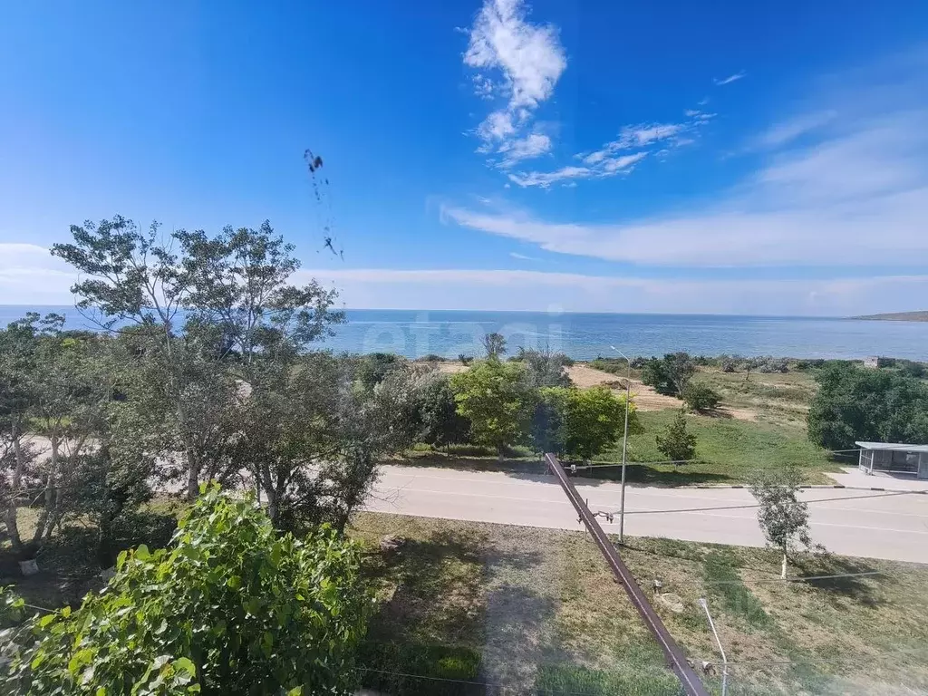 3-к кв. Крым, Щелкино Ленинский район, 102 (65.8 м) - Фото 1