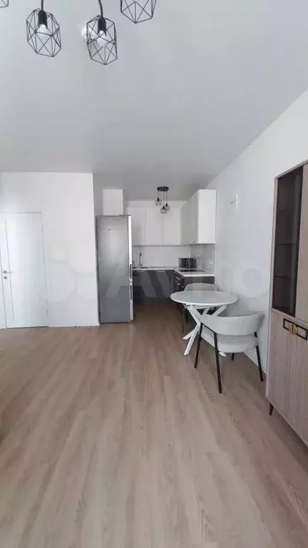2-к. квартира, 40 м, 8/17 эт. - Фото 0