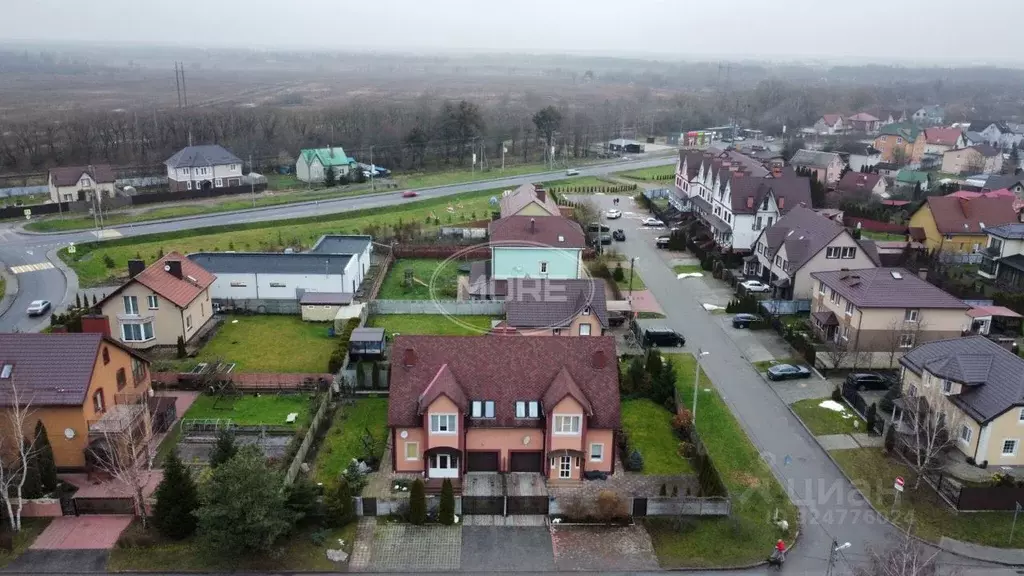 Таунхаус в Калининградская область, Гурьевск ул. 50-летия Победы, 2А ... - Фото 1