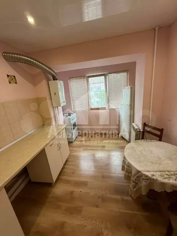 1-к. квартира, 30 м, 4/5 эт. - Фото 1