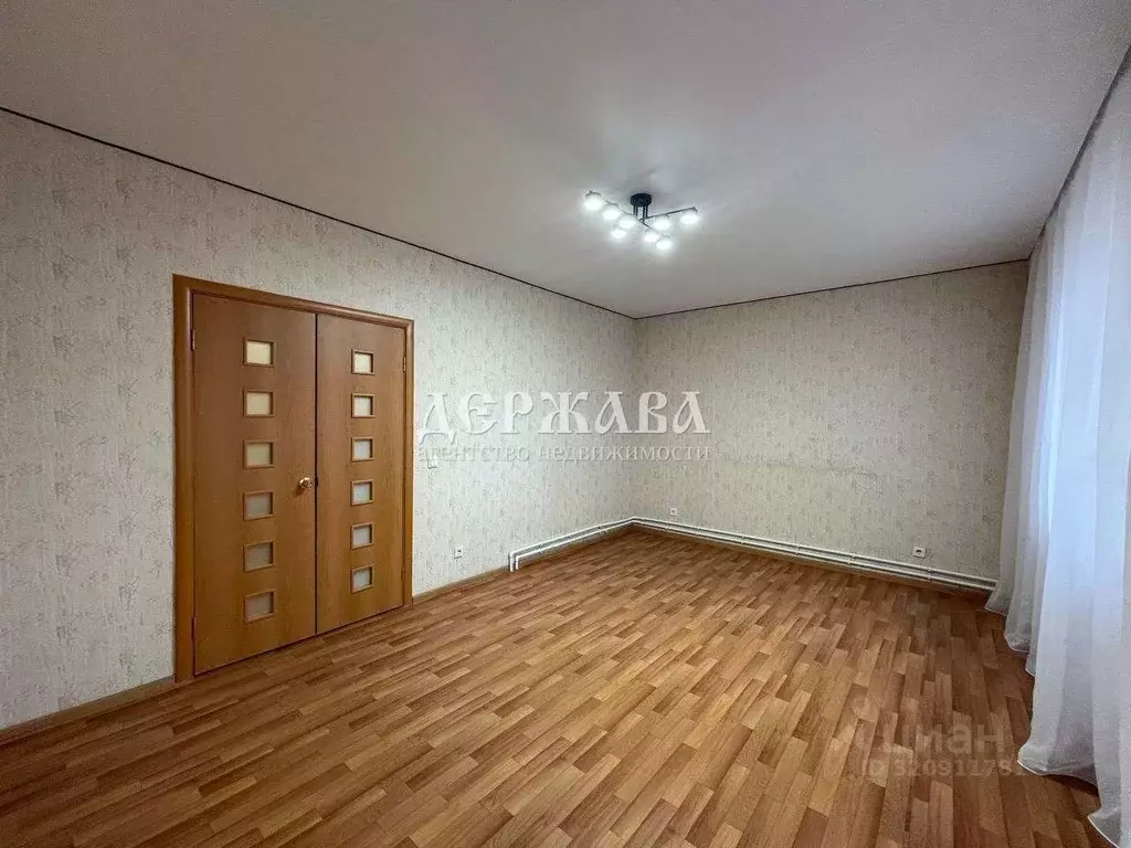 2-к кв. Белгородская область, Старый Оскол Дубрава мкр, 1 кв-л, 18 ... - Фото 2