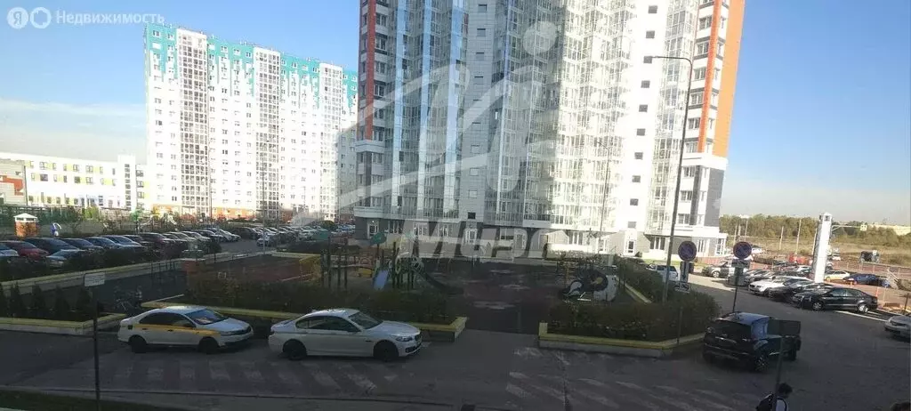 3-комнатная квартира: посёлок городского типа Голубое, Сургутский ... - Фото 1