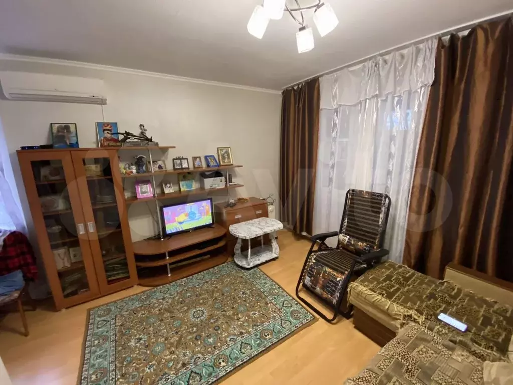 1-к. квартира, 38 м, 4/9 эт. - Фото 0