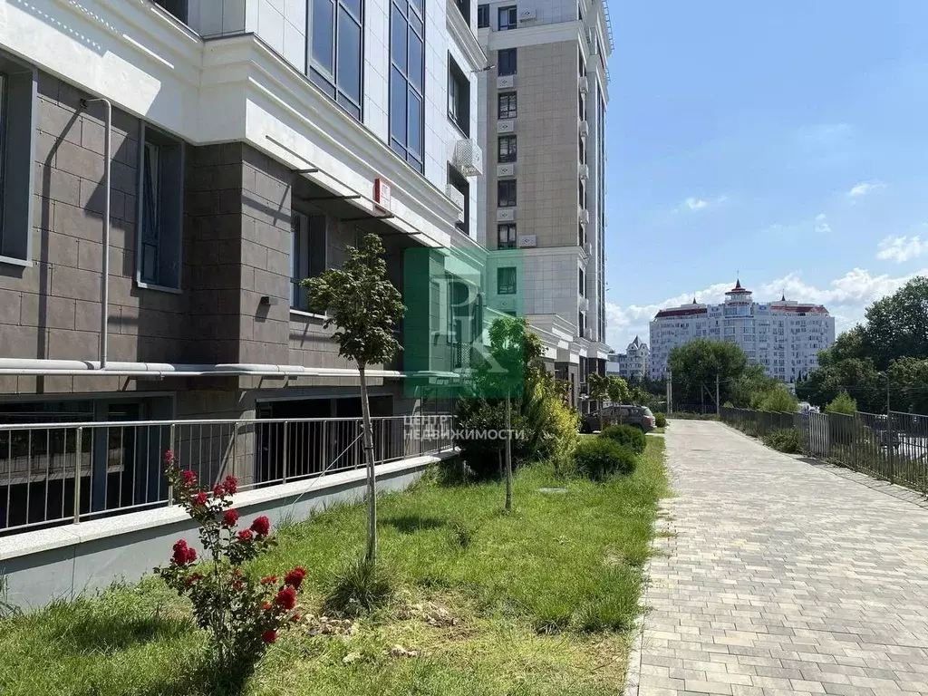 Торговая площадь в Севастополь ул. Адмирала Фадеева, 46Бк2 (202 м) - Фото 2