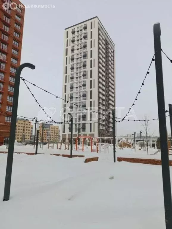 2-комнатная квартира: Тюмень, улица Ильи Кургузова, 3 (69.4 м) - Фото 2