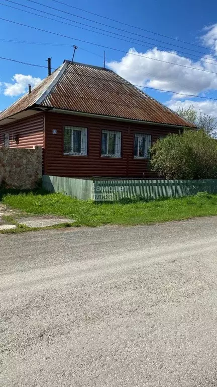 Дом в Свердловская область, Артемовский муниципальный округ, с. ... - Фото 1
