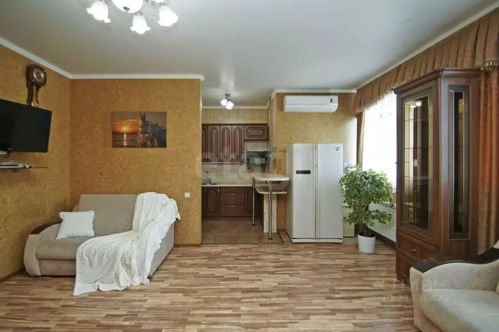 3-к кв. Омская область, Омск наб. Тухачевского, 16 (120.0 м) - Фото 0