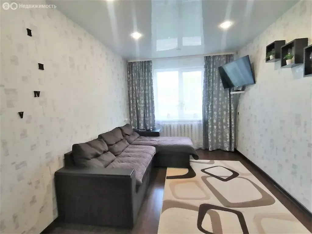 3-комнатная квартира: Пермь, улица Карпинского, 118 (59.1 м) - Фото 1