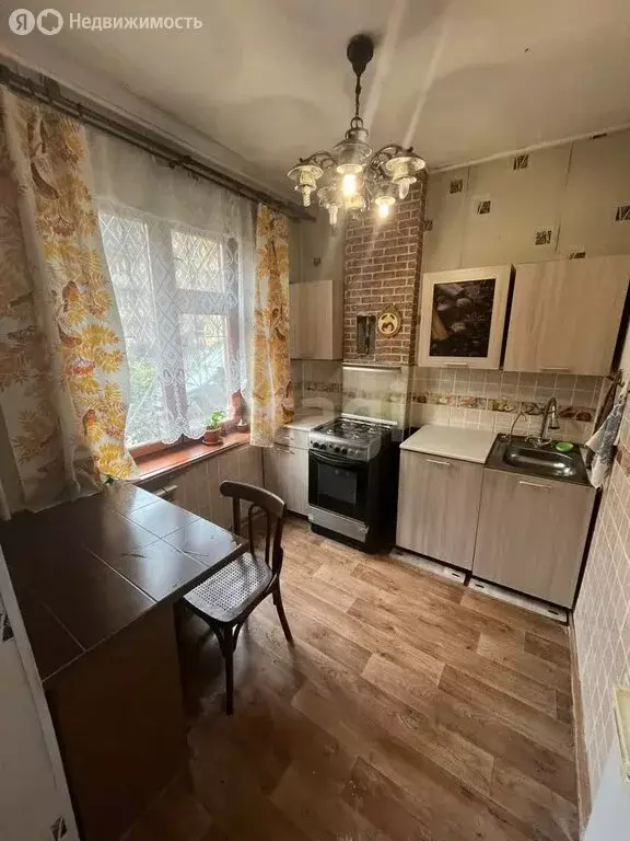 2-комнатная квартира: Кемерово, улица Калинина, 5 (45 м) - Фото 0