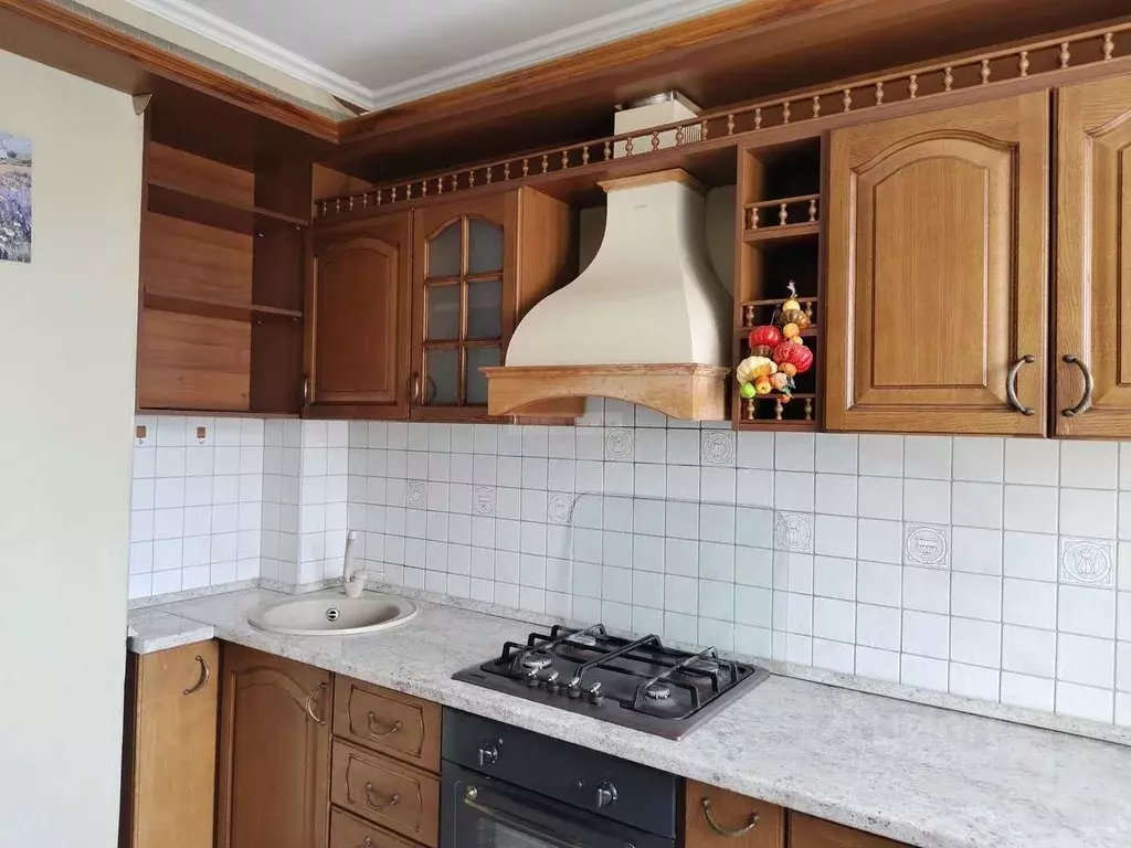 4-к кв. Белгородская область, Белгород Гостенская ул., 5 (75.0 м) - Фото 1