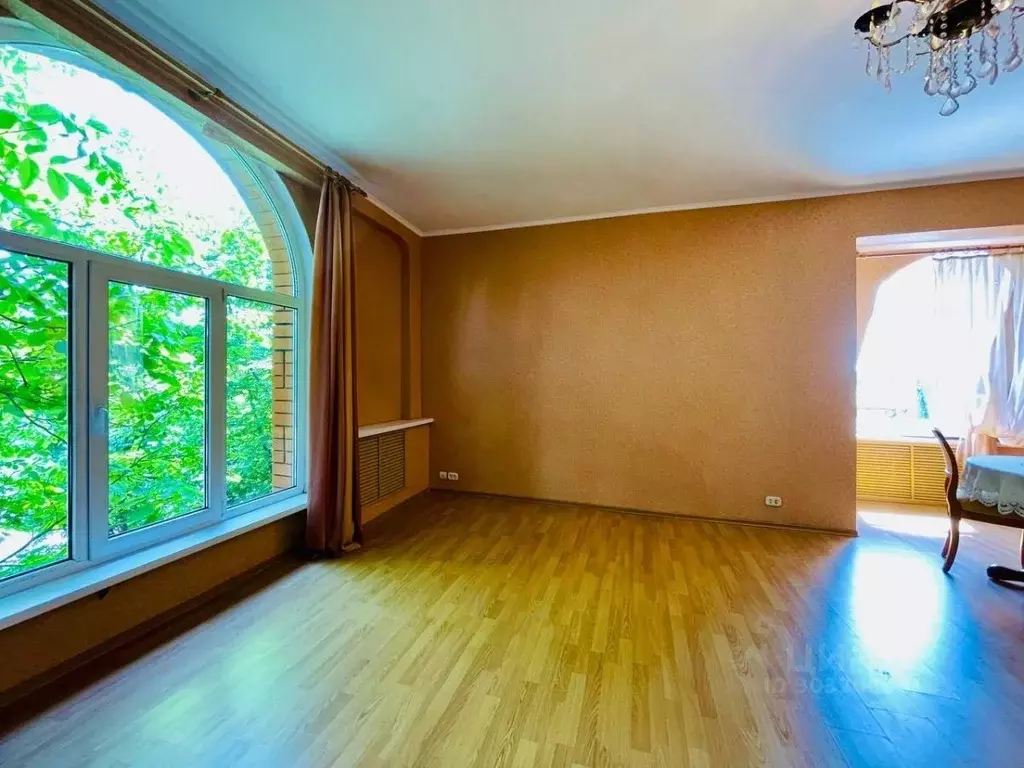 Дом в Курская область, Курск ул. 1-я Офицерская, 6Б (186 м) - Фото 1