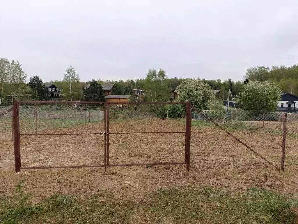 Участок в Калужская область, Совхоз Боровский с/пос, д. Комлево ул. ... - Фото 2