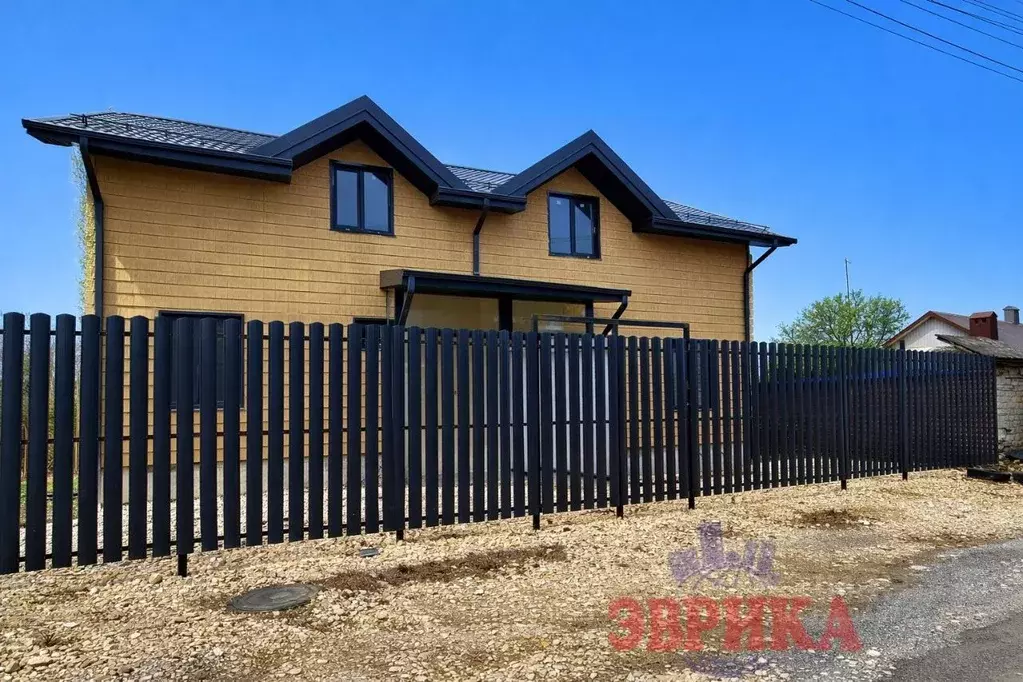 Дом в Краснодарский край, Крымск  (163 м) - Фото 1