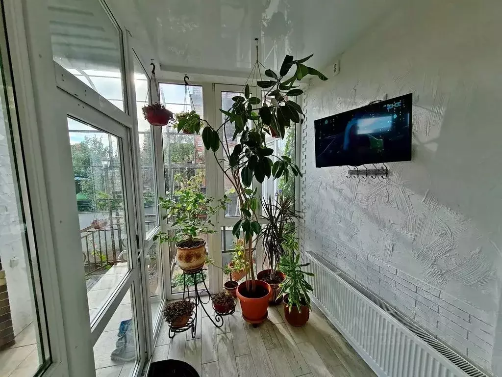 Дом в Краснодарский край, Ейск ул. Короленко, 9 (101 м) - Фото 2