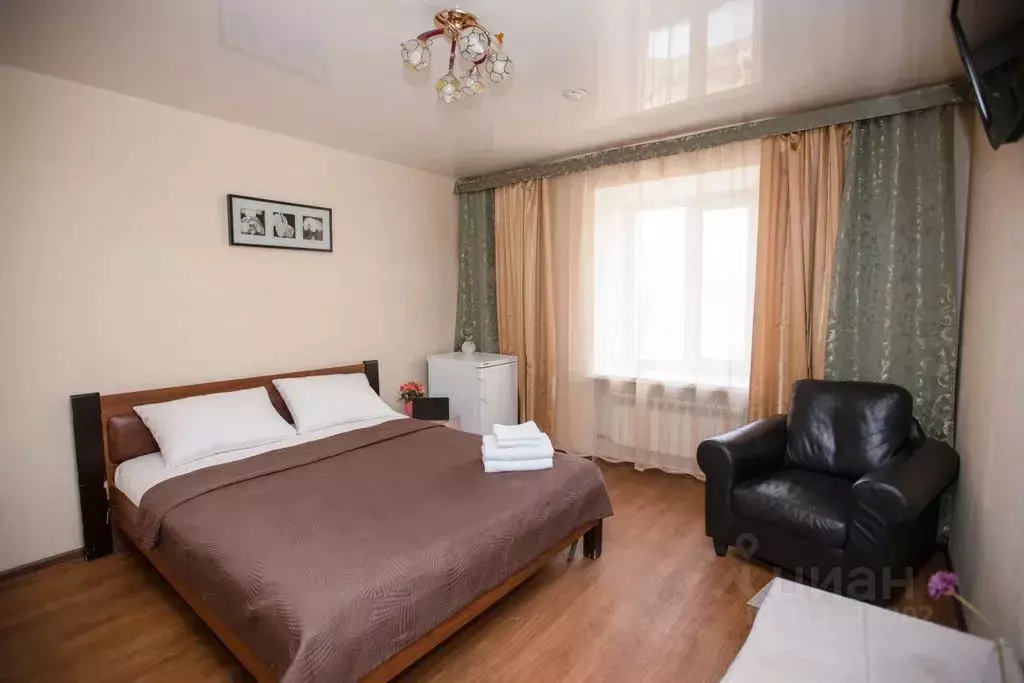 Комната Свердловская область, Екатеринбург ул. Ключевская, 18 - Фото 1