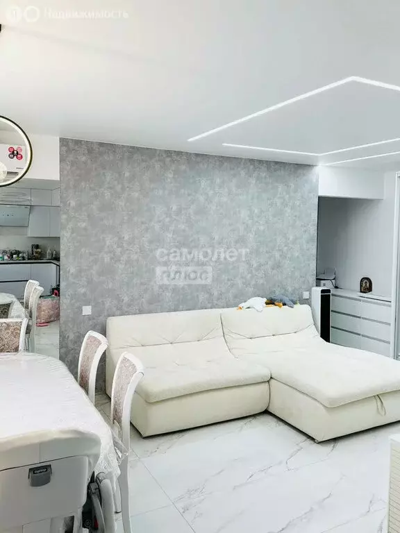 2-комнатная квартира: Глухово, Романовская улица, 15 (55 м) - Фото 1