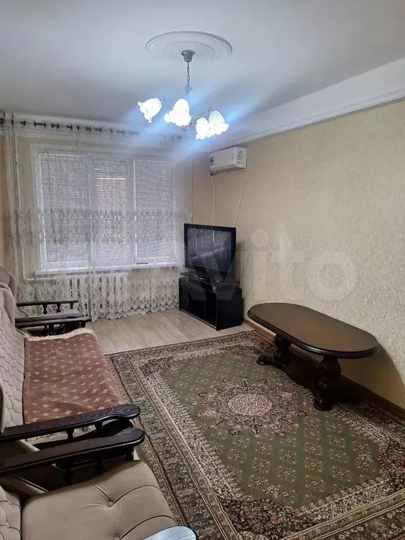 3-к. квартира, 60 м, 1/5 эт. - Фото 0