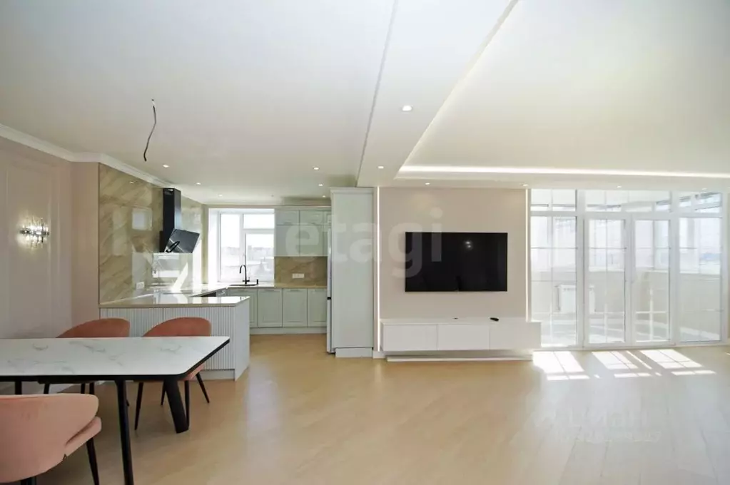 3-к кв. Омская область, Омск наб. Тухачевского, 16 (112.0 м) - Фото 2