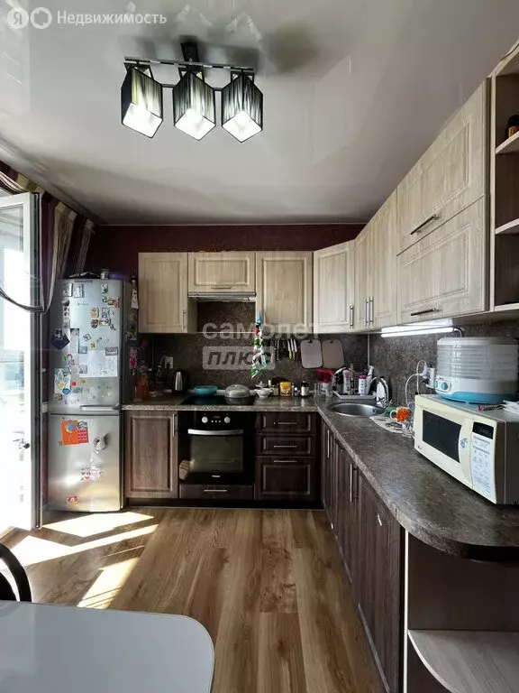 2-комнатная квартира: Тобольск, 15-й микрорайон, 33 (52 м) - Фото 0