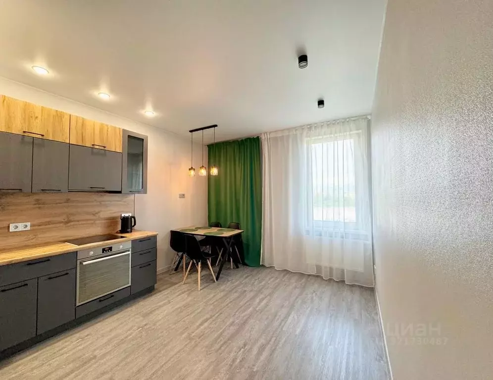 2-к кв. Тюменская область, Тюмень Новгородская ул., 3 (59.0 м) - Фото 1