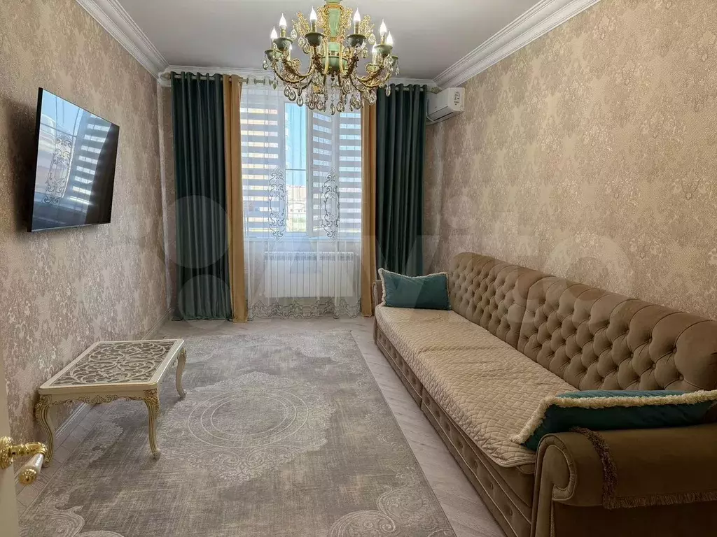 3-к. квартира, 108 м, 5/7 эт. - Фото 1