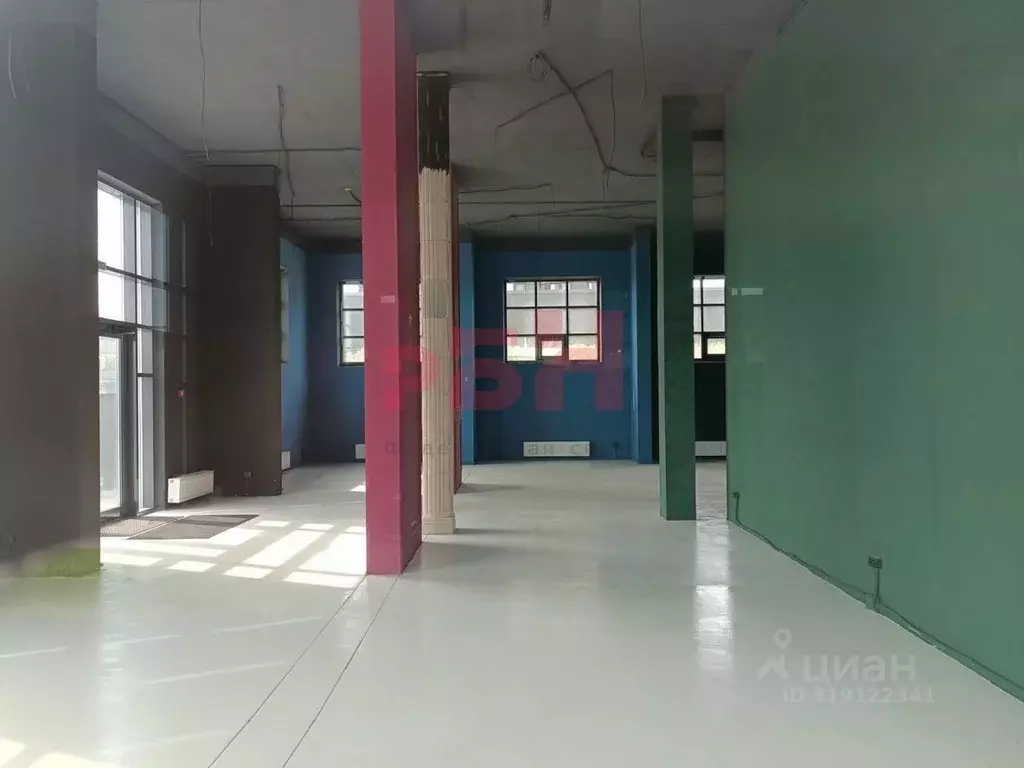 Помещение свободного назначения в Тюменская область, Тюмень ул. ... - Фото 1