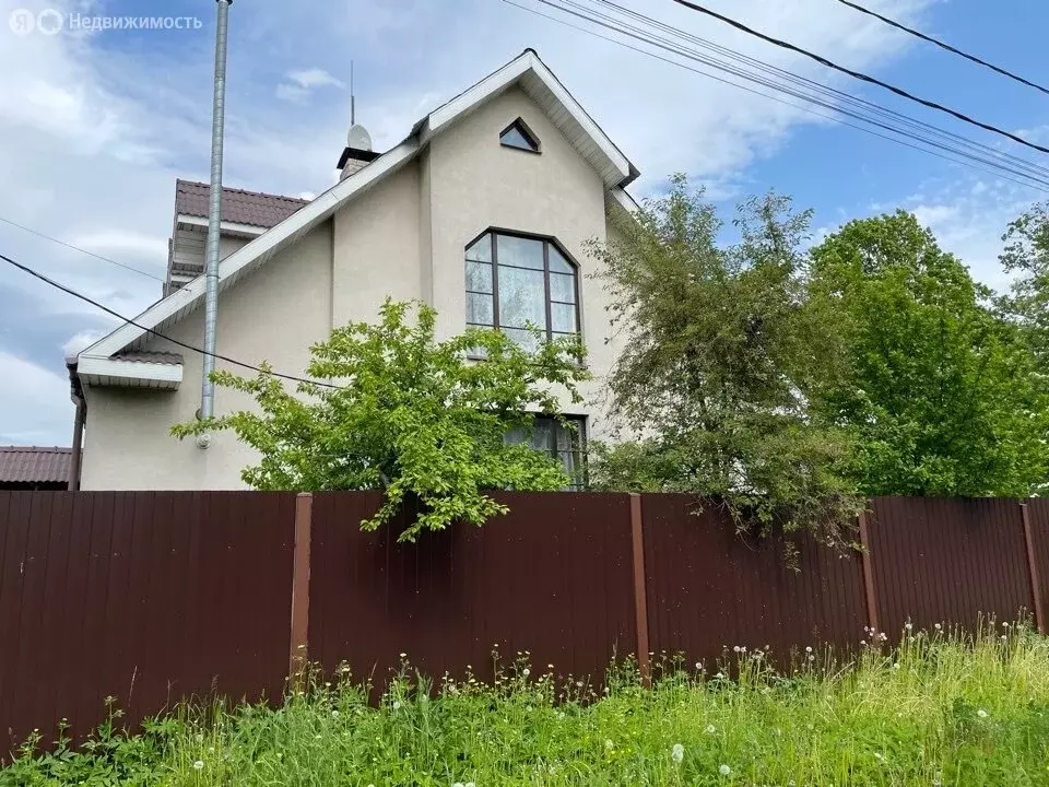 Дом в Санкт-Петербург, Земская улица, 39 (245 м) - Фото 0