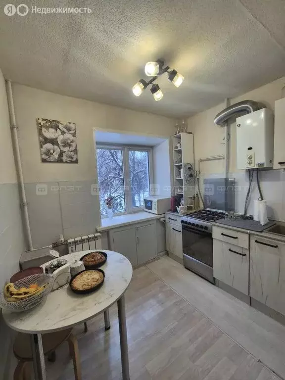 4-комнатная квартира: Казань, улица Лейтенанта Красикова, 12 (61.2 м) - Фото 2