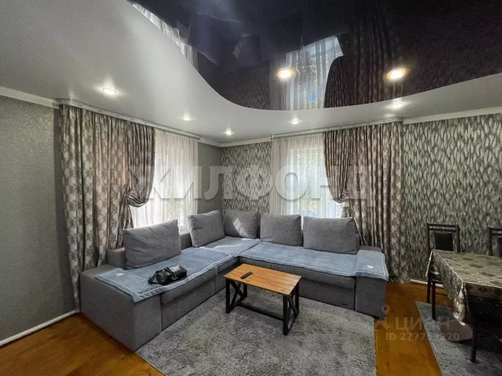 Дом в Хакасия, Абакан ул. Чертыгашева (200 м) - Фото 1