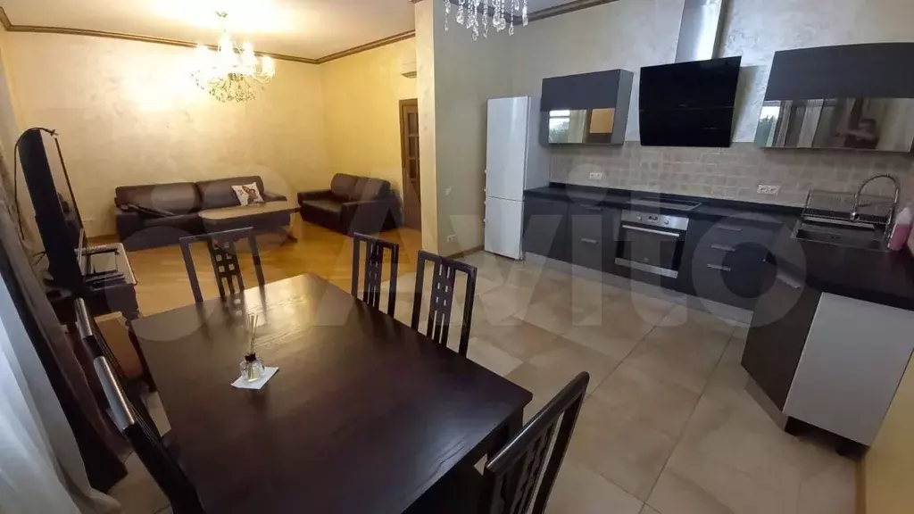 3-к. квартира, 121 м, 5/14 эт. - Фото 0