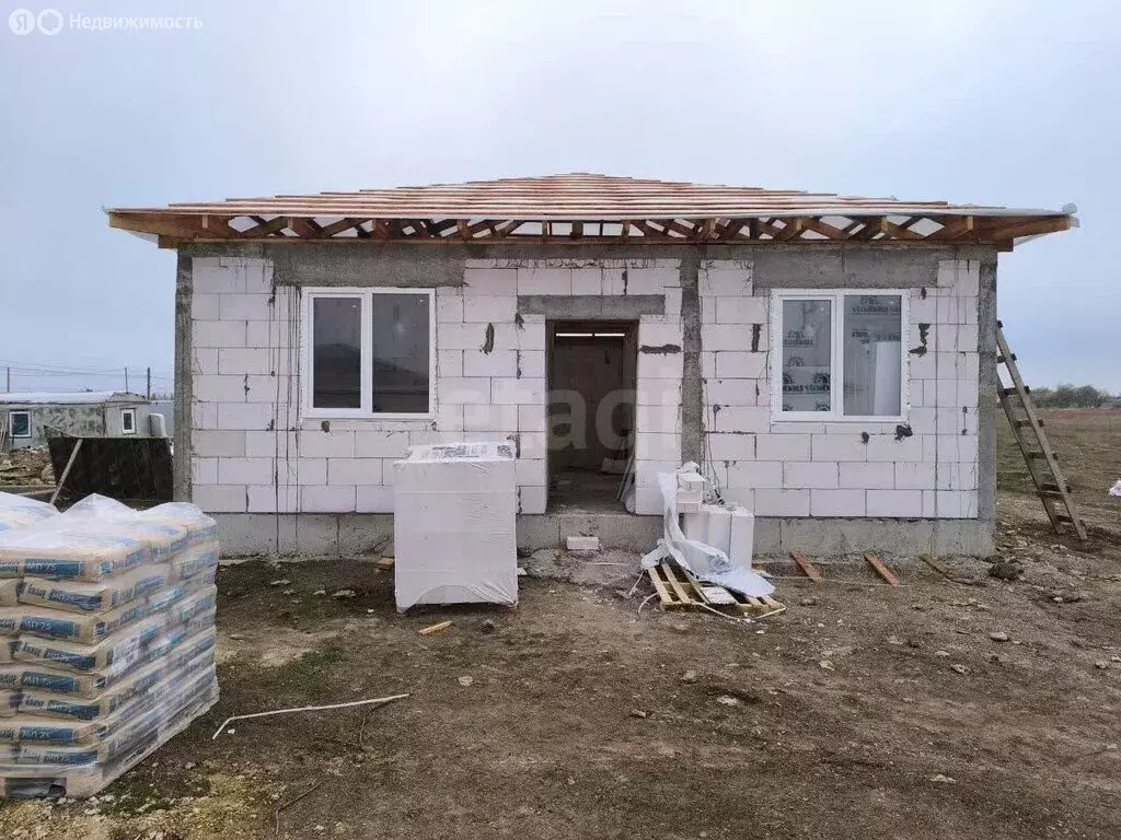 Дом в Симферопольский район, садовые участки 3-й массив (80 м) - Фото 1